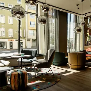 https://motel-one-koln-mediapark.topcolognehotels.com